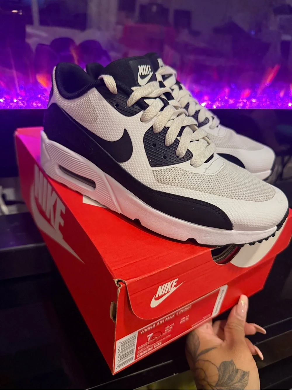 Nike Men’s Sneakers in White and Black